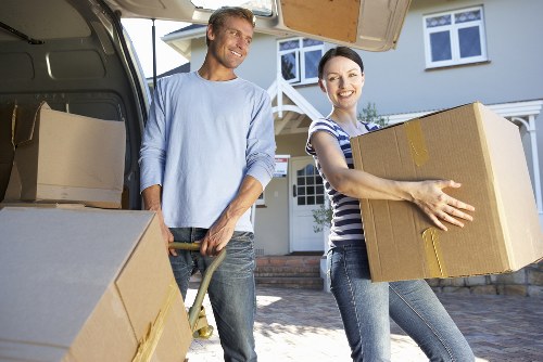 Practical man and van delivery support for Harringay customers